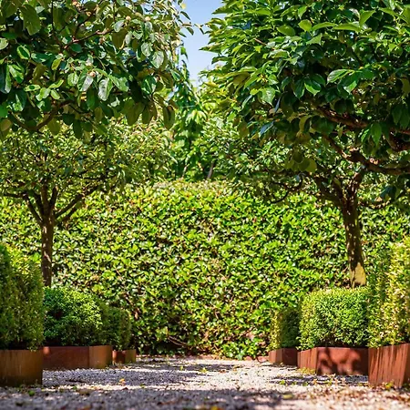 Fiori E Frutti Agriresort * ميستر