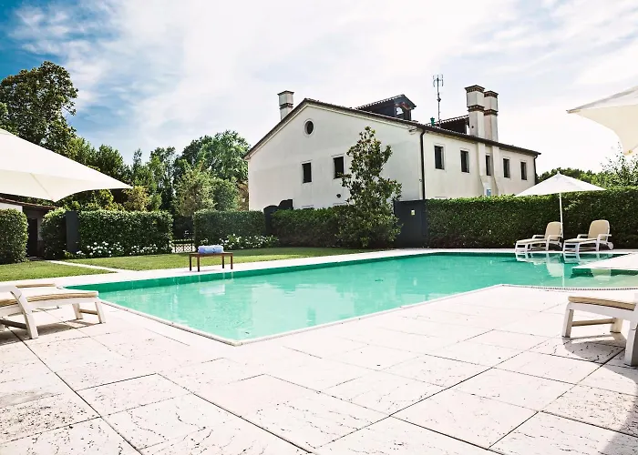 Hotel Fiori E Frutti Agriresort Venezia 5*